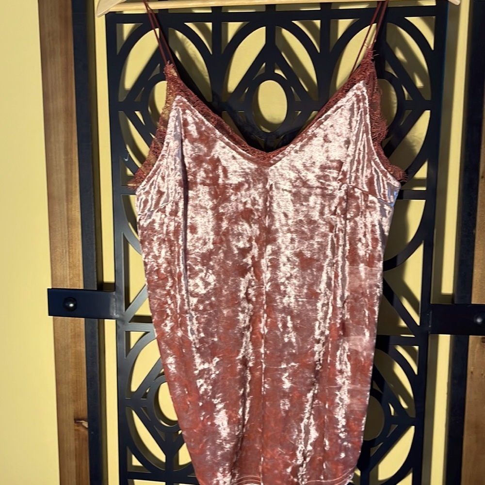 Kimchi, blue spaghetti strap, velour top with eyelash lace trim size medium rust